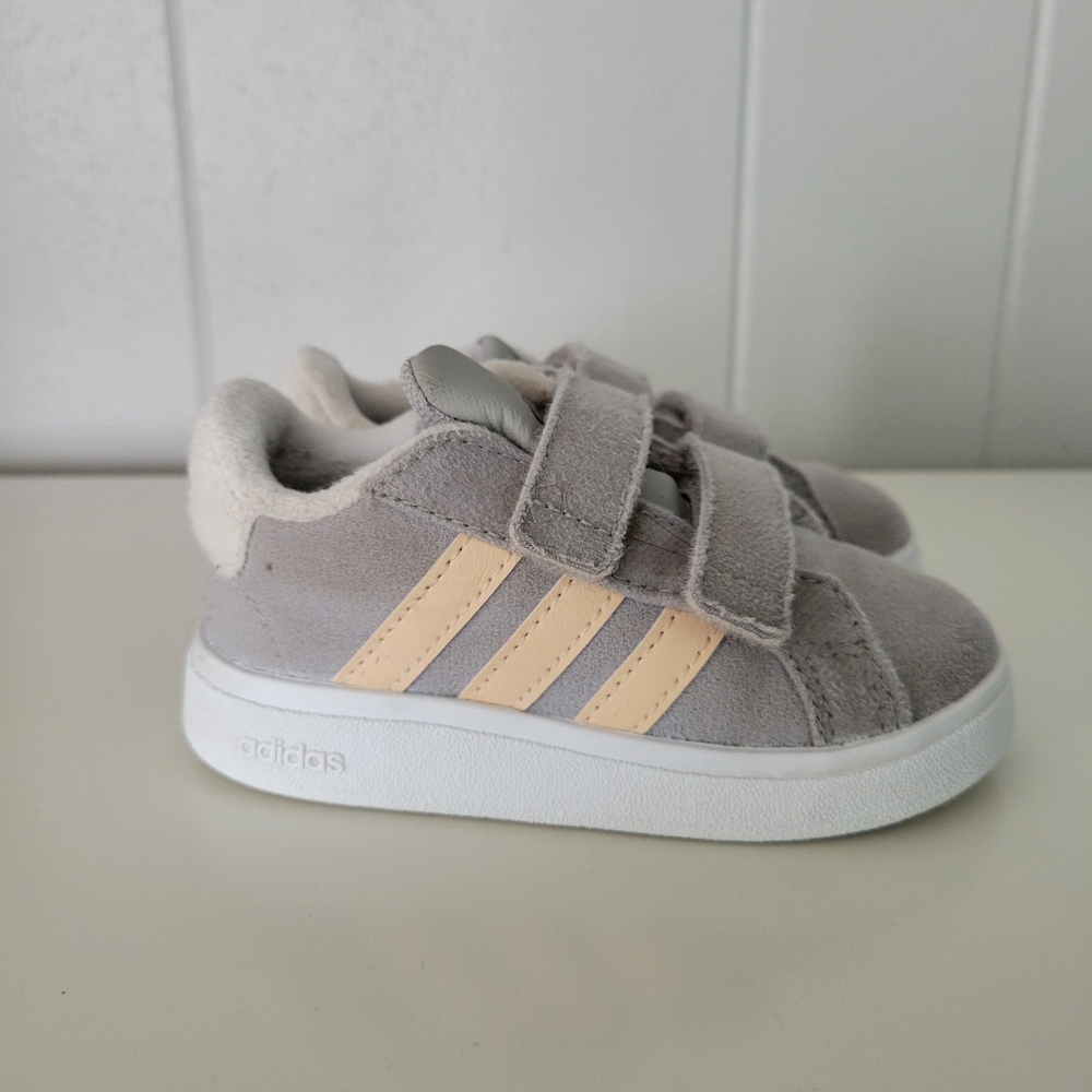 Toddler Disney's Thumper shoes